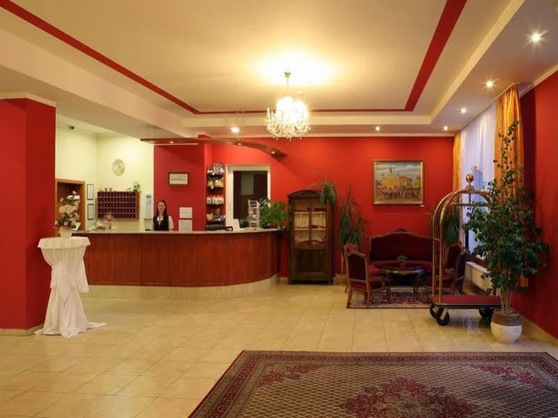 Hotel Savoy Ceske Budejovice Exterior foto